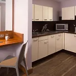 Aparthotel Roomzzz
