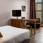 Roomzzz Λιντς