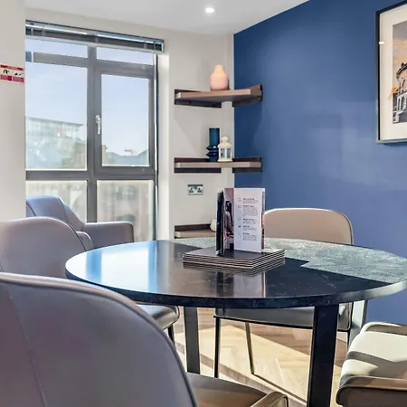 利兹市罗姆兹酒店 4* 利兹