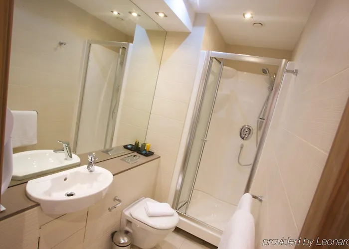 Roomzzz 4* Leeds (West Yorkshire)