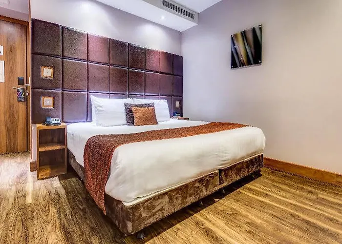 Roomzzz Aparthotel Leeds (West Yorkshire)