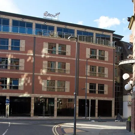 Roomzzz Leeds (West Yorkshire)