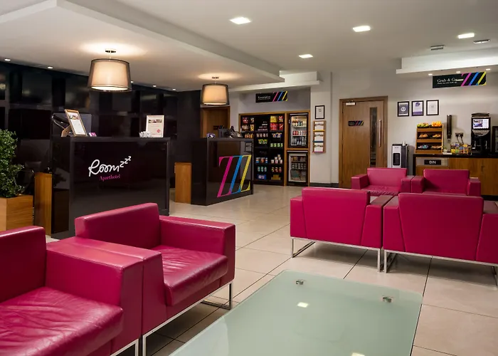 Roomzzz 아파트호텔