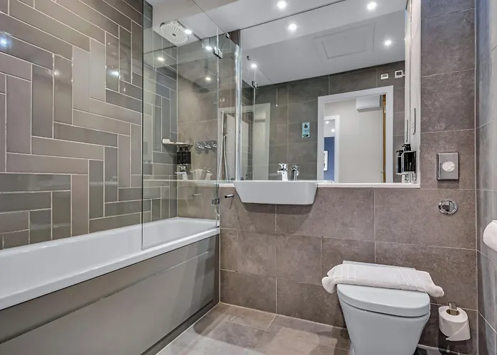 아파트호텔 Roomzzz